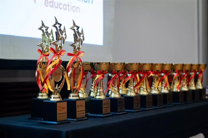MCE Award Photo